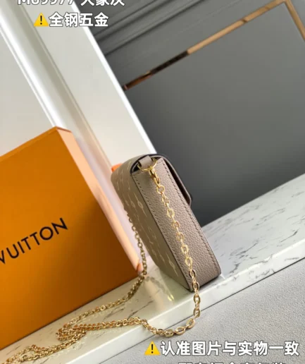Pochette Felicie