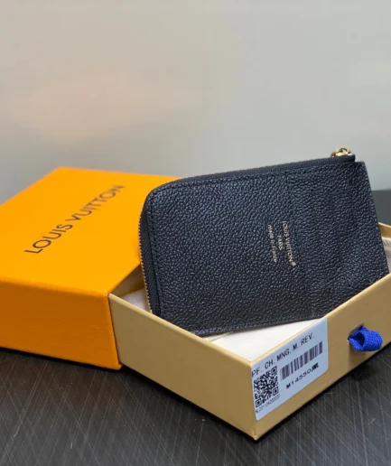 Low Key Zipped Card Holder