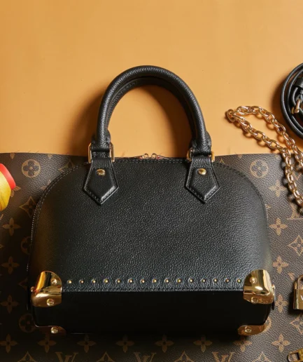 Alma Trunk BB