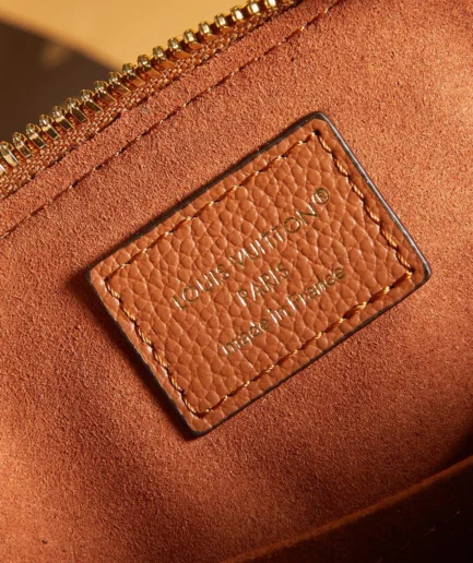 Alma Trunk BB