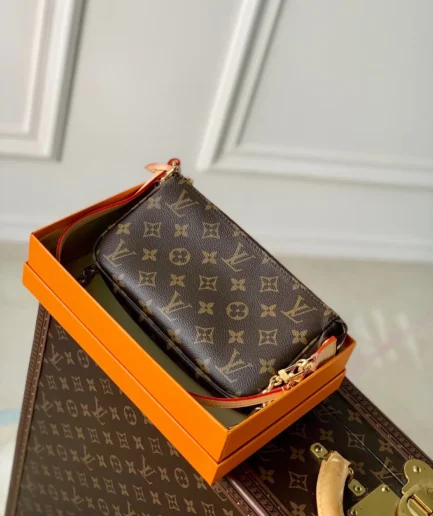 Pochette Accessoires