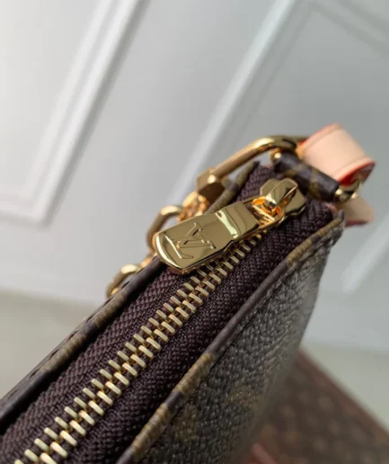 Pochette Accessoires
