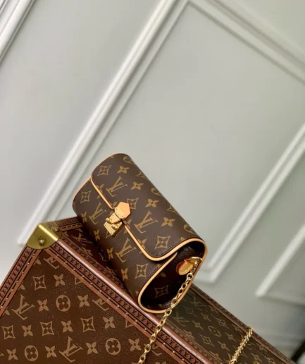 Pochette Camille