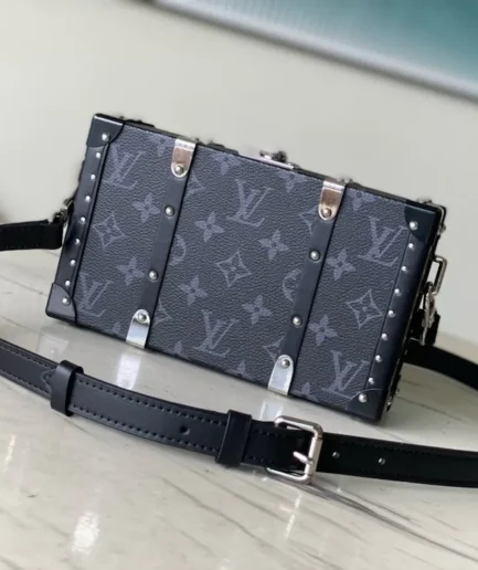 Neo Wallet Trunk