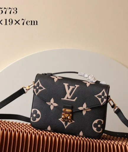 Pochette Metis