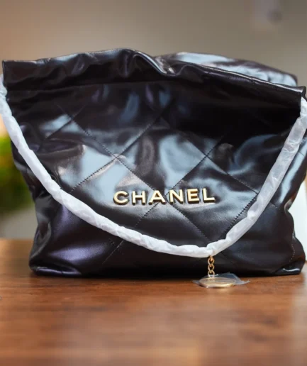 Chanel 22