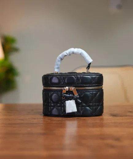 Mini Vanity Cannage