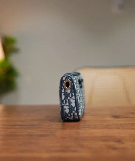 Promenade Pouch