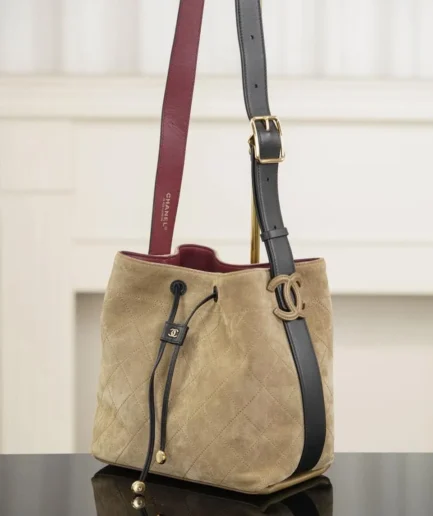 BUCKET BAG